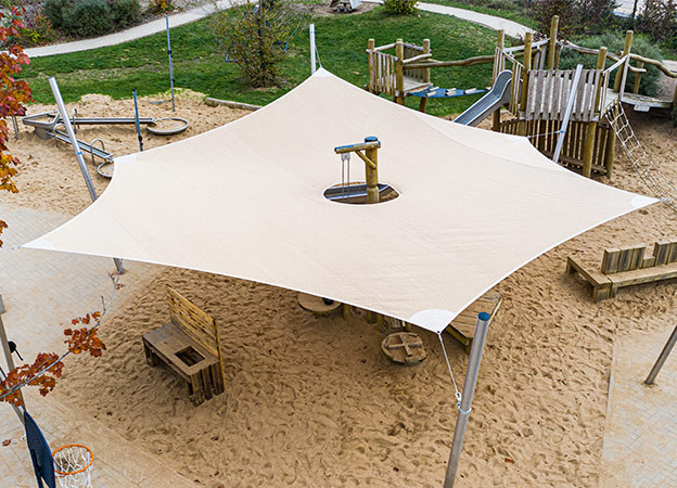 POLY-Sonnensegel ZEBRA SAILS für Spielplätze