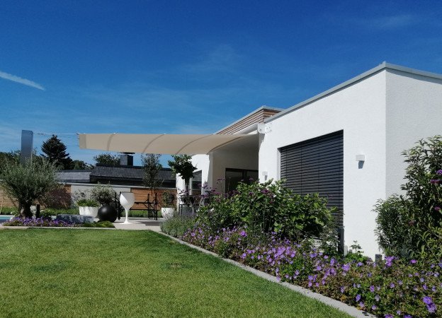 ZEBRASAILS elektrisch aufrollbares Sonnensegel Krefeld