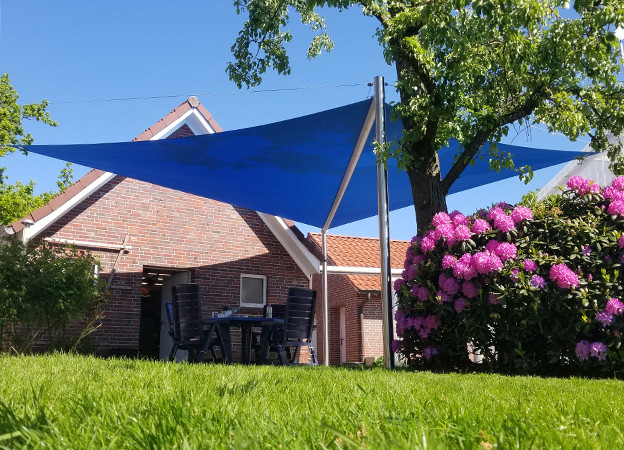 elektrisch aufrollbares Sonnensegel auf der Terrasse in Essen